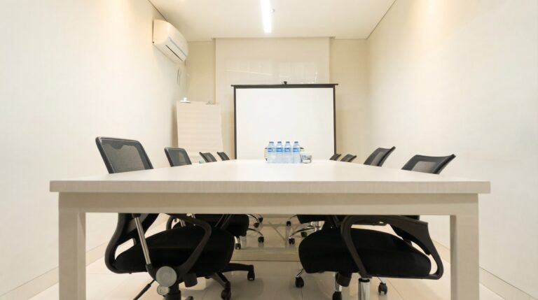 Suasana kantor Arvahub Tebet 6